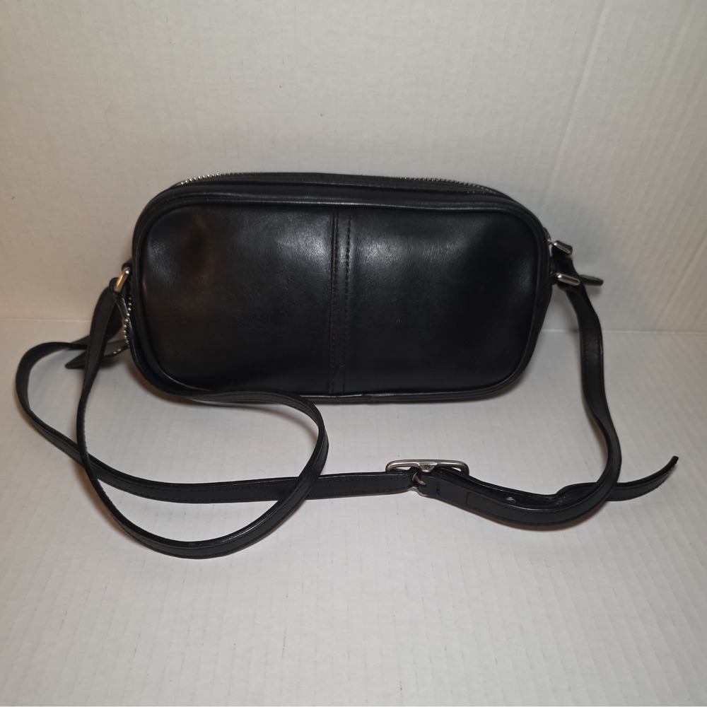 Vintage Coach Black Leather Legacy West  Crossbody/Camara Bag M23-9589